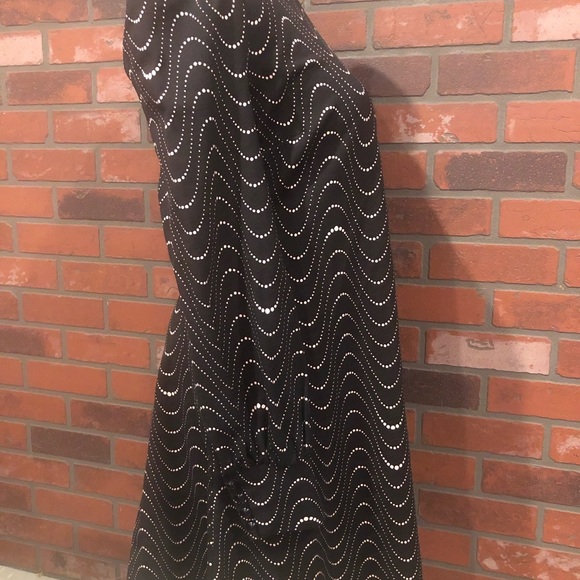 Size medium black Kate Spade Wavy Dot Ponte dress - Picture 2 of 4